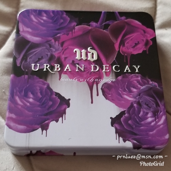 Urban Decay Other - Urban Decay Melt Palette with Eyeshadows